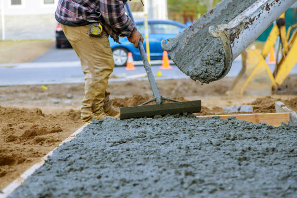 Best Concrete sidewalk installation  in Valley Forge, TN